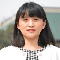 袁荃 照片