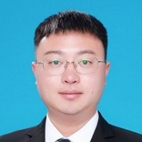 刘阳 照片