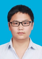 彭俊 照片