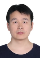 伍明 照片