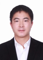 谢建 照片