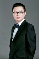 殷俊 照片
