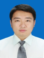 游波 照片