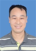 李清聚 照片