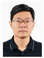 王伟 照片