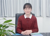 张晶 照片