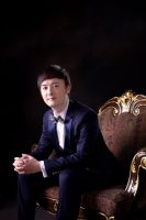 李曈 照片