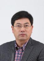 龙如银 照片