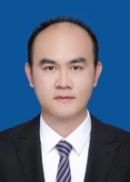 荣腾龙 照片
