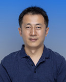 毋东 照片