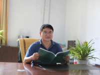 王晓 照片