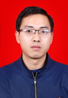 王磊 照片