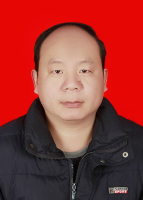 向阳 照片