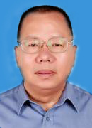 薛铜龙 照片