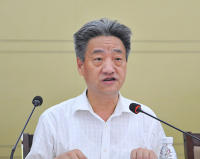 周英 照片