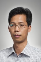 冯郁成 照片