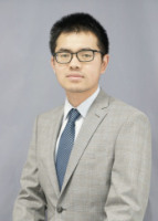 黄明俊 照片