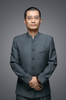 梁明捷 照片