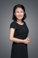 潘鲁萍 照片