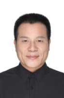 万发达 照片
