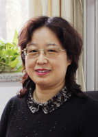何聪芬 照片