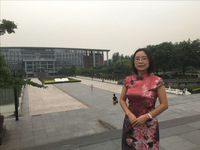 万小丽 照片