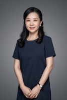 王雁 照片
