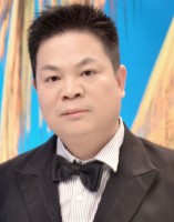粟向军 照片