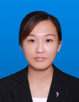 李严曼 照片