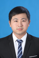 李营 照片