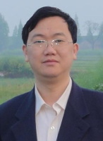 丁中 照片