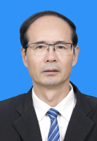 黄少伟 照片