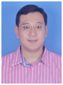 李震 照片