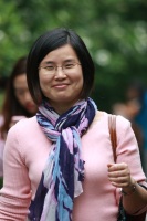 李颖 照片