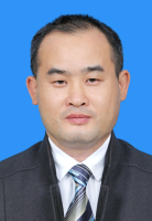 秦新生 照片