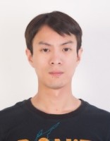 吴坤 照片