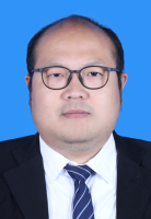 王偲 照片