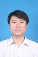 王衡 照片