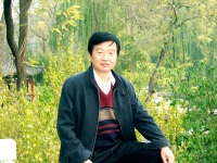 阮忠 照片