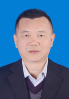 云颖 照片