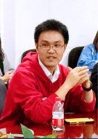 王东 照片