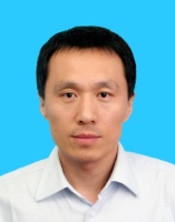 王向东 照片