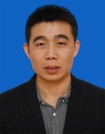 王强 照片