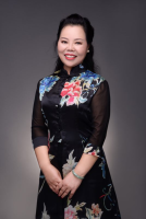 胡吟久 照片