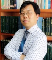 贺凯健 照片