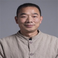 刘伟 照片