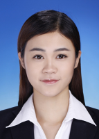 龙俐君 照片