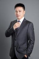 屈卫国 照片