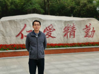 邱亚 照片