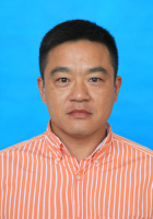 上官戎 照片